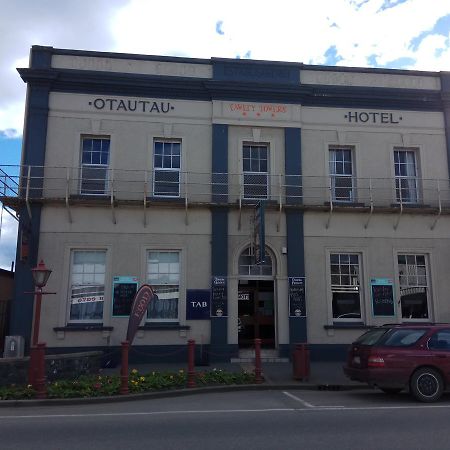 Otautau Hotel Экстерьер фото