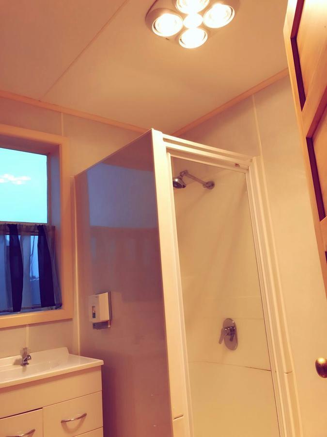 Otautau Hotel Экстерьер фото